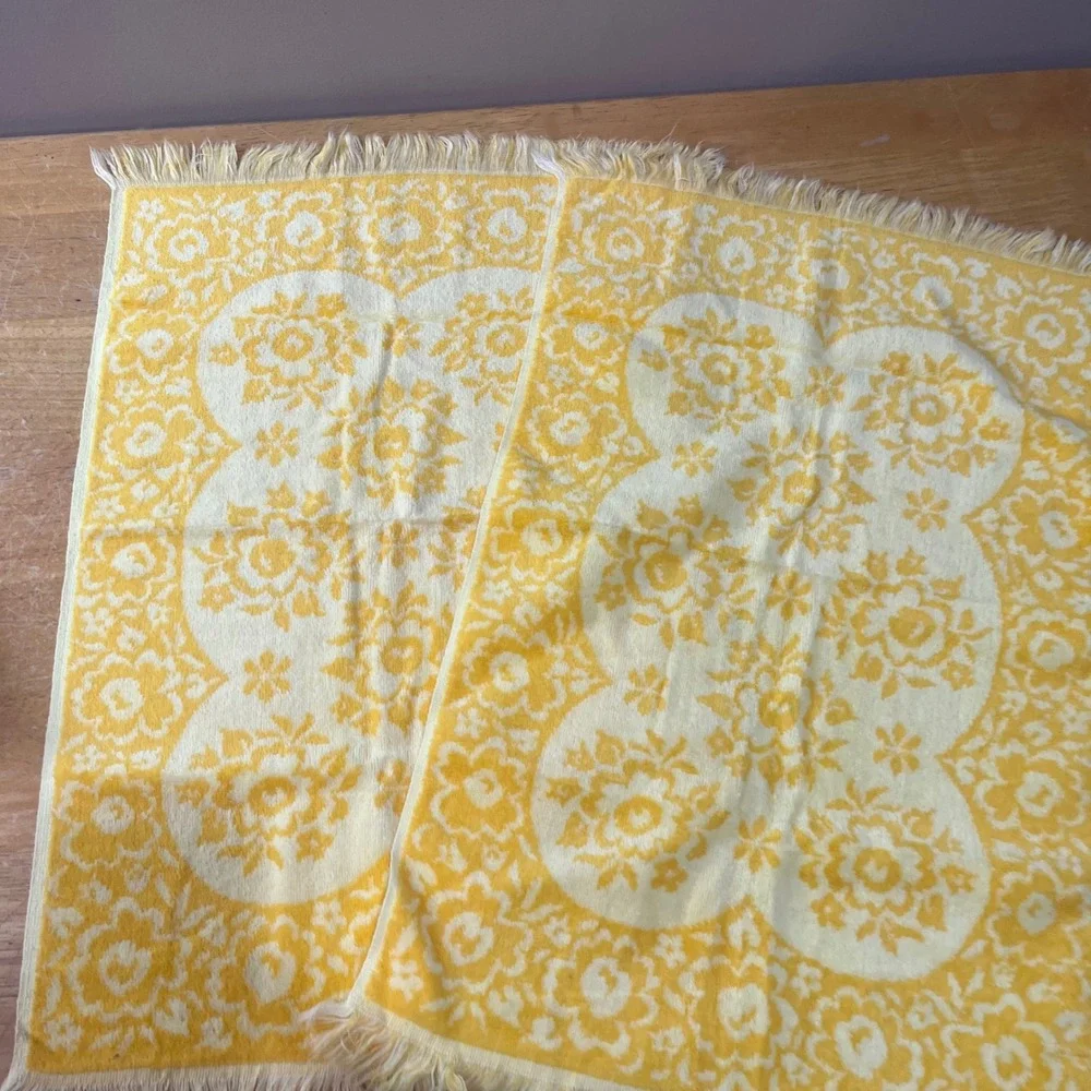 Vtg 70s Sears Yellow Floral Damask Towel Set 4pc Retro Fringed Cotton MCM USA